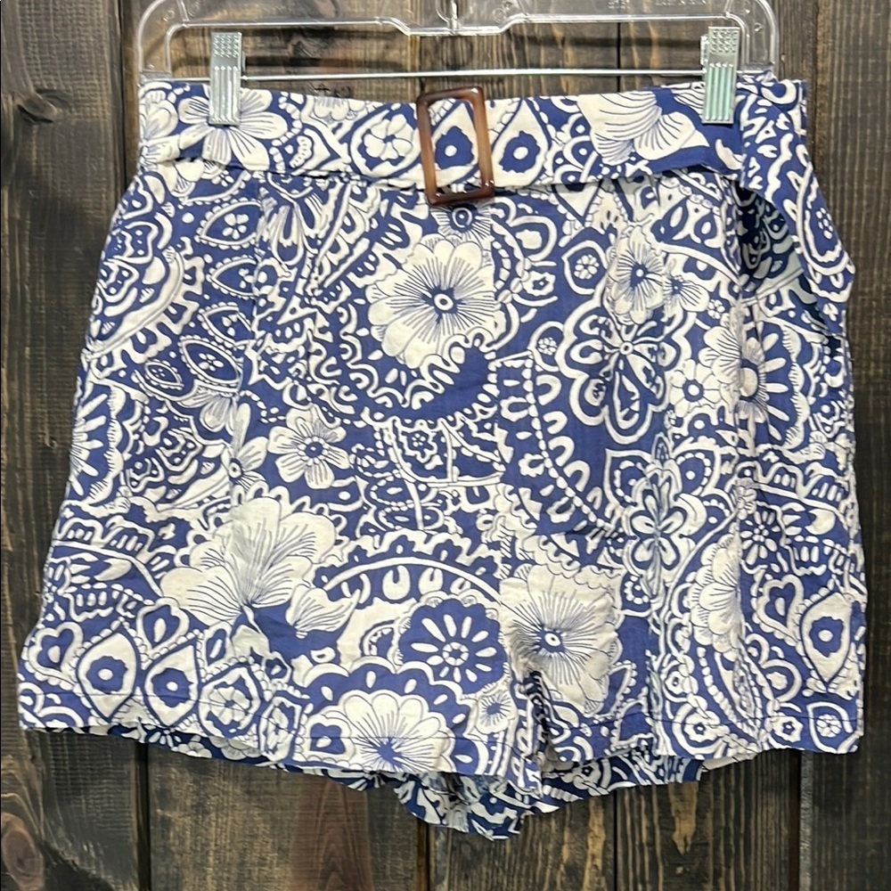 Oddy Belted Floral Shorts L‎ Blue White Boho Relaxed High Rise NWT Summer Casual